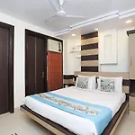 Capital O Hotel Metro View Inn Near Satyam Inox Patel Nagar