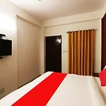 Oyo Diamond Suite Near Lotus Temple
