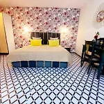 Sukoon ,Cozy ,Private & Regal Terrace Apartment