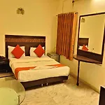 Hotel Mandakini Palace