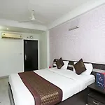 Hotel O Delhi Aerocity Inn