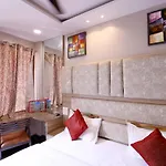 Hotel Anand - By Srida Hotels