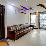 Staybook Hotel Anand