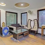 Staybook Hotel Anand
