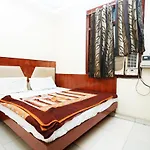 Hotel Ashirwad Near New Delhi Railway Station, Paharganj