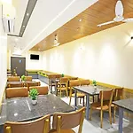 Hotel Applewood Residency - Offering Free Airport Drop