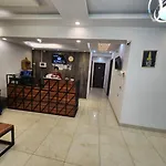 Hotel Ivy Plaza Luxury