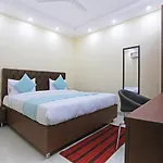 Hotel Mannat Bhera Enclave