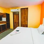 Hotel Park - Adarsh Nagar
