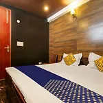 Oyo Flagship 81486 Hotel Mahalaxmi Guesthouse