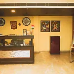 Roomshala 104 Hotel Billions - Opposite Ryan Farms, Kapasheraa Road
