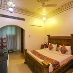 Jyoti Mahal - 05 Mins From New Delhi Railway Station