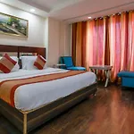 Hotel Neu Villa - Walk In From New Delhi Railway Station