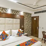 Fabhotel Station I