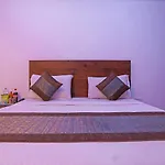 Airport Hotel Mars Plaza