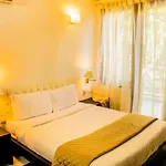 Hotel Diamond Tree At Saket Near Pvr Cinema