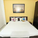 Roomshala 066 Red Stone - Paschim Vihar