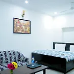 Roomshala 005 Tom & Jerry -