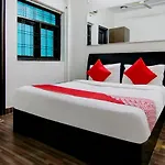 Oyo Delhi Home Stay Near Nizamuddin