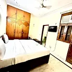 Hotel Delite - Nehru Enclave Gate No 5