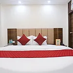 Hotel Vijay Palace - Near Delhi Airport