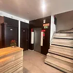 Hotel The Raj New Delhi