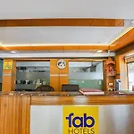 Fabhotel Trio Continental Patel Nagar