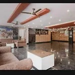 Oyo Hotel Raas Near Nawada Metro Station