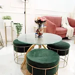 The Luxe Stays In Central Delhi