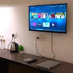 Qotel B&B Hotel Rajouri Garden Above Ritu Marbel Near Rajouri Garden Metro Station