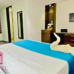 Qotel B&B Hotel Rajouri Garden Above Ritu Marbel Near Rajouri Garden Metro Station