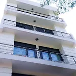 Hotel In Cr Park
