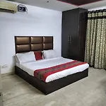 Hotel The White Rock At Kalkaji
