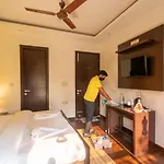 Lime Boutique B&B Gk-1 At Kailash Colony Metro , Greater Kailash Near Eros Hotel Nehru Place