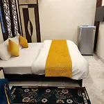 Sun Moon Residency And Apartments, Hotels In Rohini