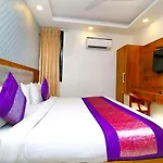 The Hotel Glaxy Inn Near Igi Delhi Airport