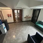 Ivy League House, Pyramid Residency