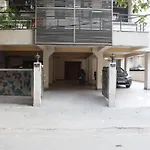 Luxurious Jacuzzi Hot Tub 1Bhk Suite With Spa Tub 11