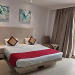 Hotel Shanti Palace