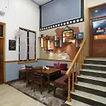 Oyo Himalaya House And Restaurant