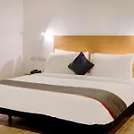 Hotel Qubic Near Igi Delhi Airport