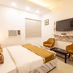 Hotel Cosmo Near Blk Hospital Karol Bagh