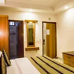 Hotel Bharat Continental