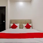 Oyo Bhera Residency Near Peera Garhi Metro Station