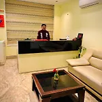 Hotel Royal Paradise By Kdson