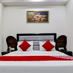 Hotel O Blink Inn Near Dashrath Puri Metro Station