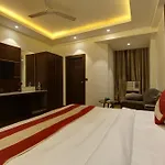 Hotel Kashish Plaza - 5 Mins From Metro Station