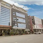 Hotel Delhi 37 By Star Group Near Delhi Airport