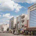 Hotel Delhi 37 By Star Group Near Delhi Airport