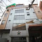 Flagship 9046 Hotel Metro Star